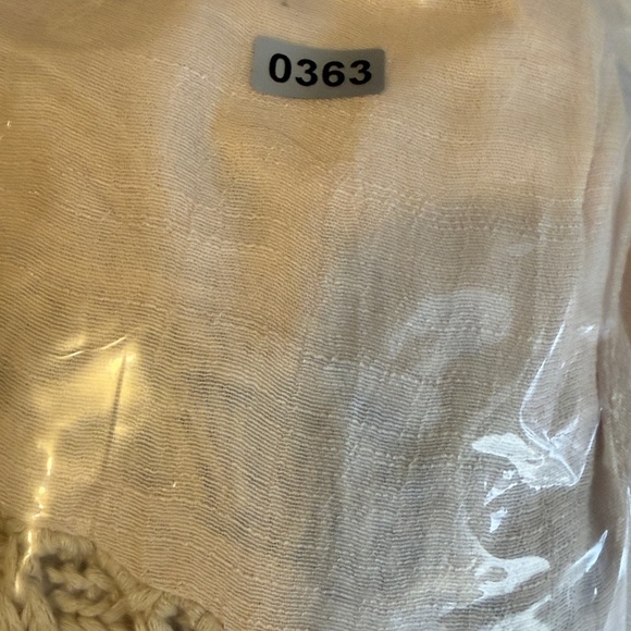 Cream Crochet Fringe Vest Size M Boho Chic Festival Fashion Crochet Fringe Rue21 - Picture 13 of 13